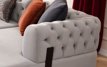 Valeria Kapitoneli Köşe Takımı