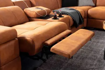 Almira Köşe Takımı