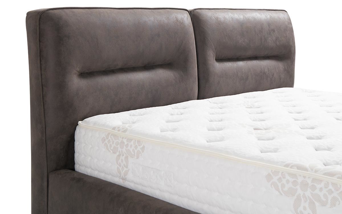 Capris Başlık