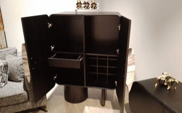 Mavon Bar Vitrin (Seri Sonu)